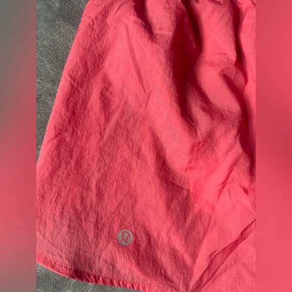 lululemon athletica Coral Athletic Shorts - Picture 4 of 7
